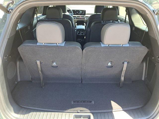 used 2025 Kia Sorento Hybrid car, priced at $37,854