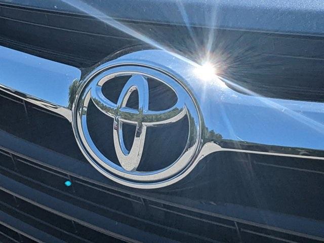 used 2014 Toyota Highlander car, priced at $19,998