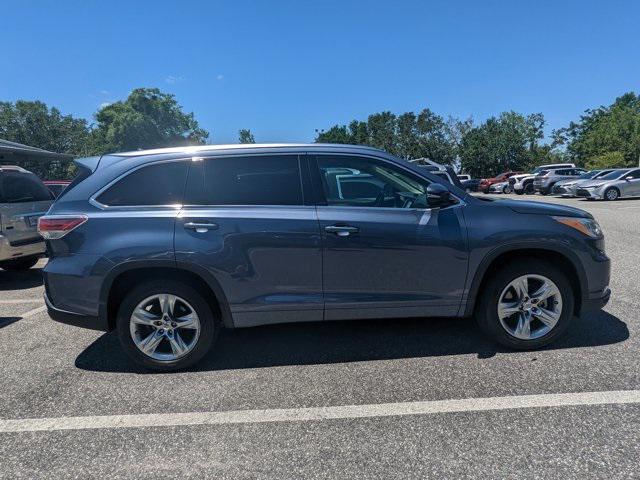 used 2014 Toyota Highlander car, priced at $19,497