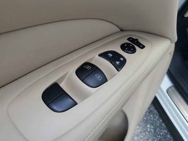 used 2020 Nissan Pathfinder car, priced at $25,995