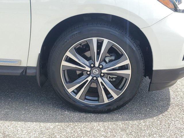 used 2020 Nissan Pathfinder car, priced at $25,995