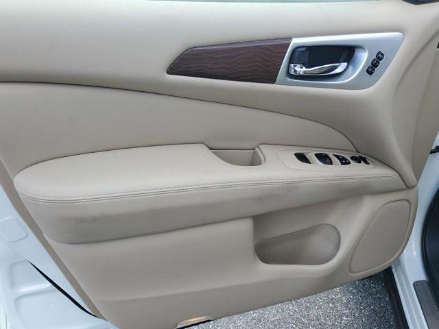 used 2020 Nissan Pathfinder car, priced at $25,995