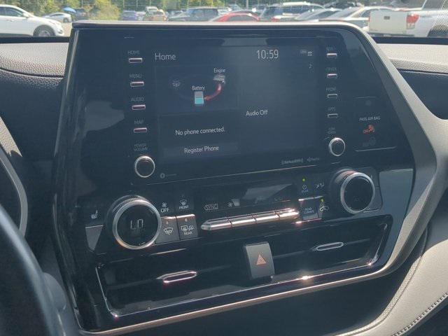 used 2022 Toyota Highlander Hybrid car, priced at $39,999