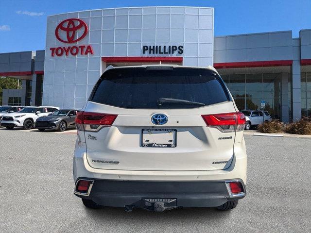 used 2019 Toyota Highlander Hybrid car, priced at $33,997