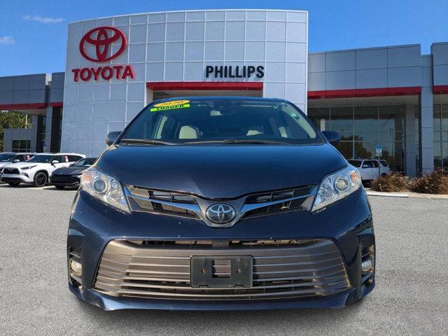 used 2020 Toyota Sienna car, priced at $29,996