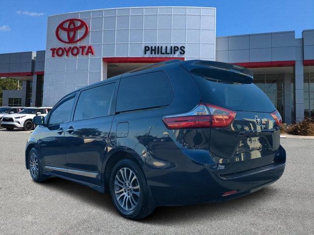 used 2020 Toyota Sienna car, priced at $29,996