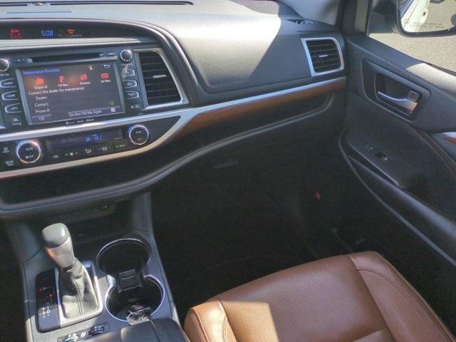 used 2019 Toyota Highlander car, priced at $26,710