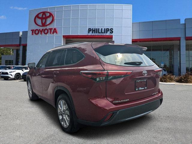 used 2020 Toyota Highlander car, priced at $33,995