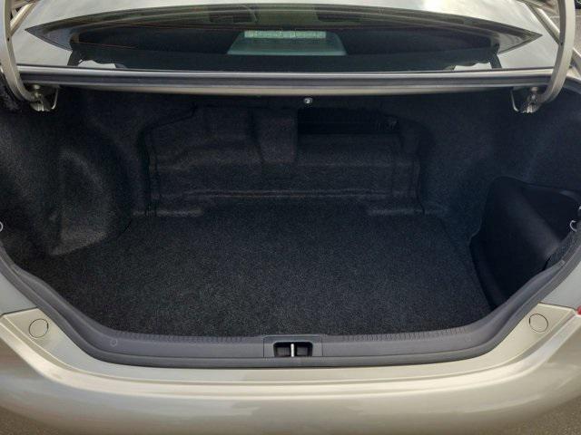 used 2014 Toyota Camry Hybrid car, priced at $9,997