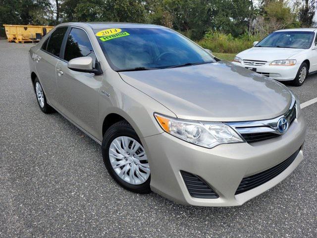 used 2014 Toyota Camry Hybrid car, priced at $9,997