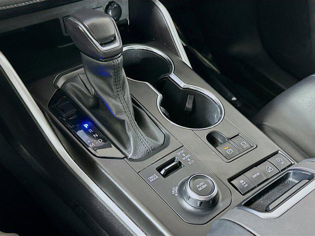 used 2022 Toyota Highlander car, priced at $36,687