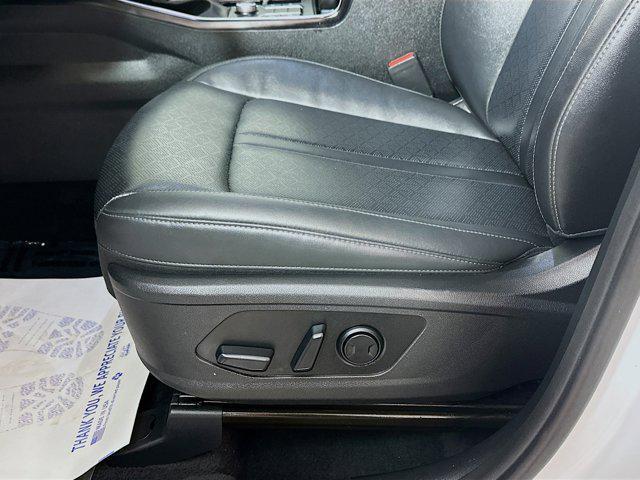 used 2022 Kia Sorento car, priced at $27,754