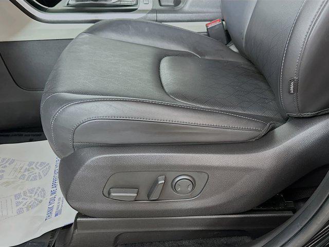 used 2024 Kia Carnival car, priced at $34,981