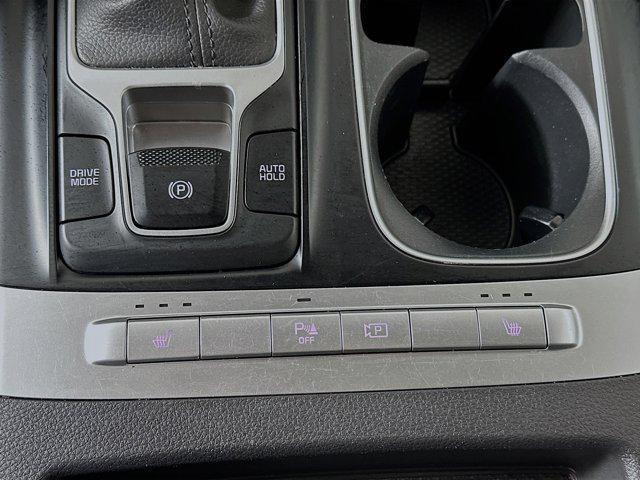 used 2024 Kia Carnival car, priced at $34,981