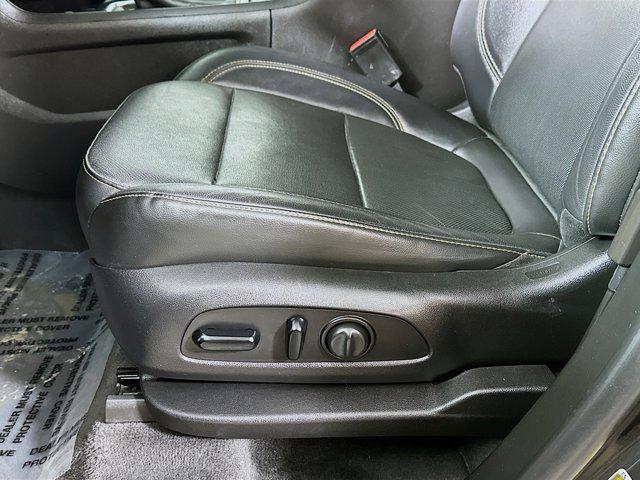 used 2019 Chevrolet Traverse car, priced at $21,395