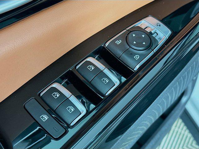 used 2024 Kia Carnival car, priced at $44,492