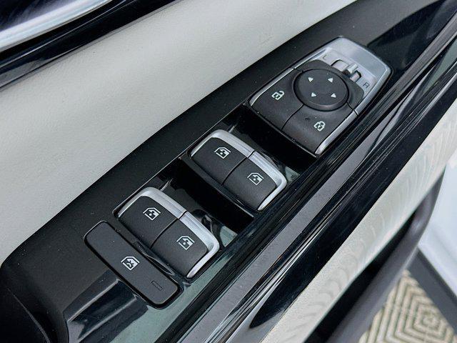 used 2022 Kia Carnival car, priced at $27,888