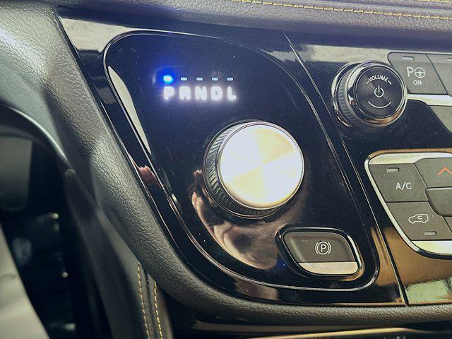 used 2021 Chrysler Pacifica car, priced at $35,438