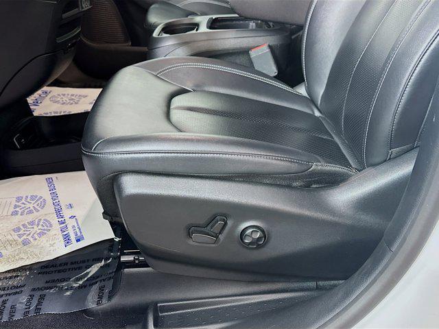 used 2024 Chrysler Pacifica car, priced at $31,488