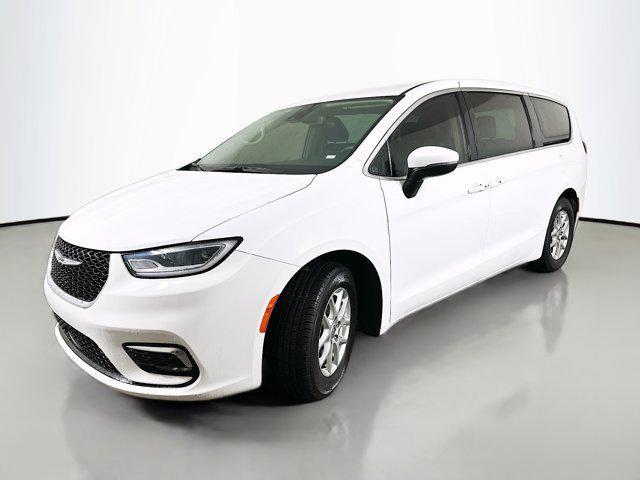 used 2023 Chrysler Pacifica car, priced at $23,997