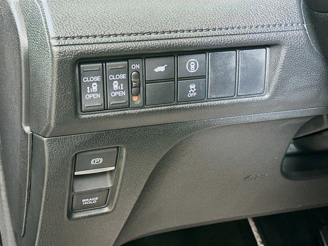 used 2024 Honda Odyssey car, priced at $38,991