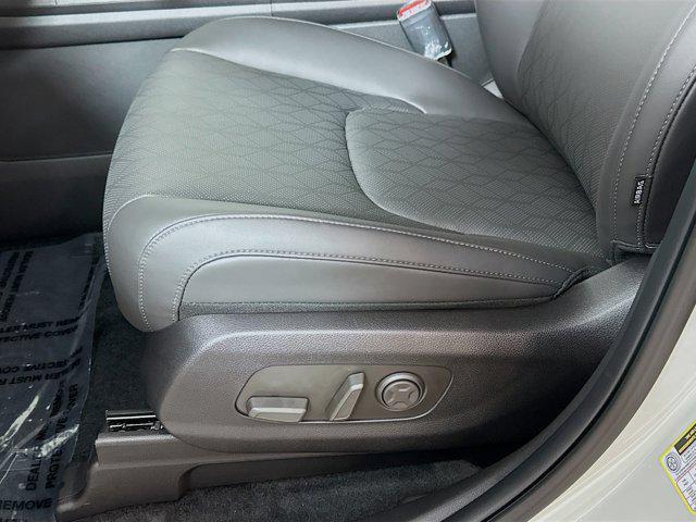 new 2026 Kia Carnival car, priced at $49,315