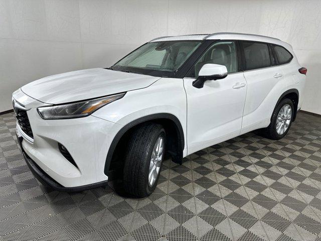 used 2023 Toyota Highlander car, priced at $42,766