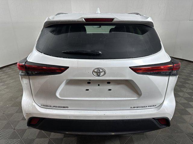 used 2023 Toyota Highlander car, priced at $42,766