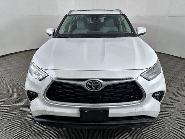 used 2023 Toyota Highlander car, priced at $42,766