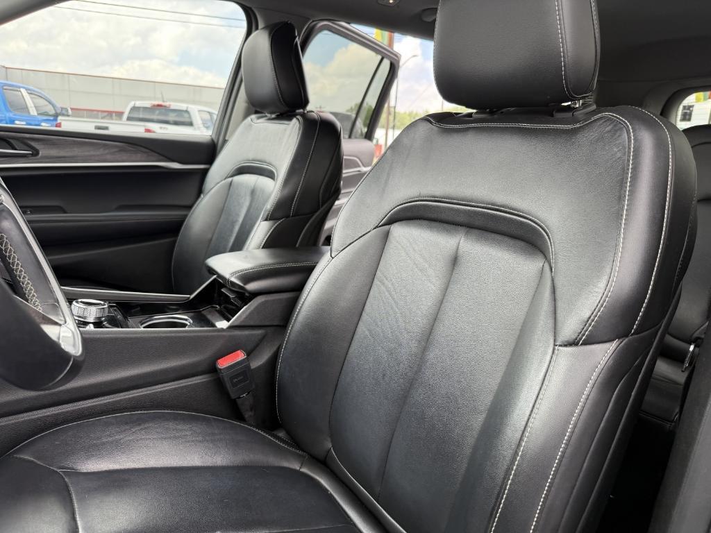 used 2021 Jeep Grand Cherokee L car, priced at $28,880