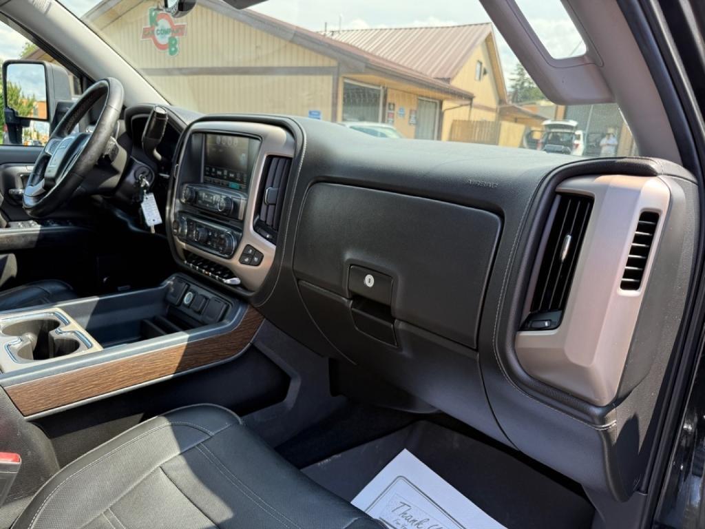 used 2018 GMC Sierra 1500 car, priced at $32,800