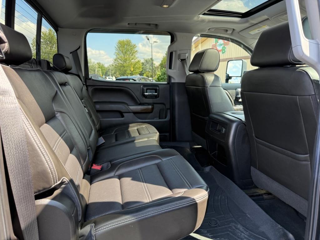 used 2018 GMC Sierra 1500 car, priced at $32,800