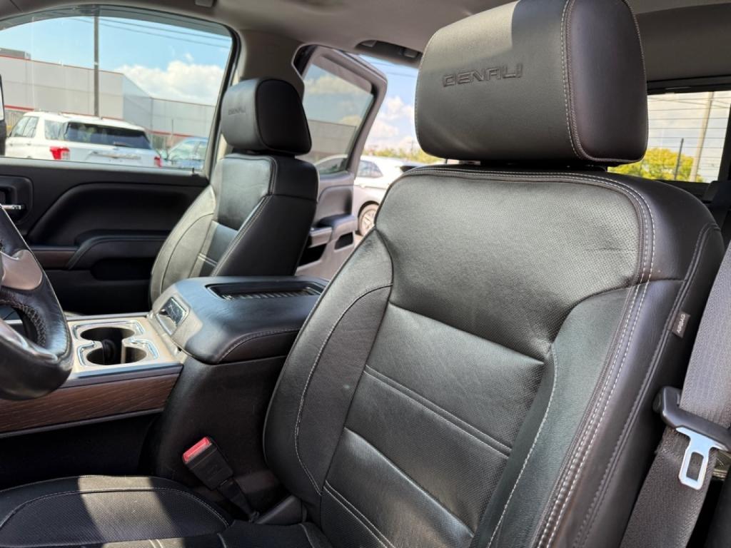 used 2018 GMC Sierra 1500 car, priced at $32,800