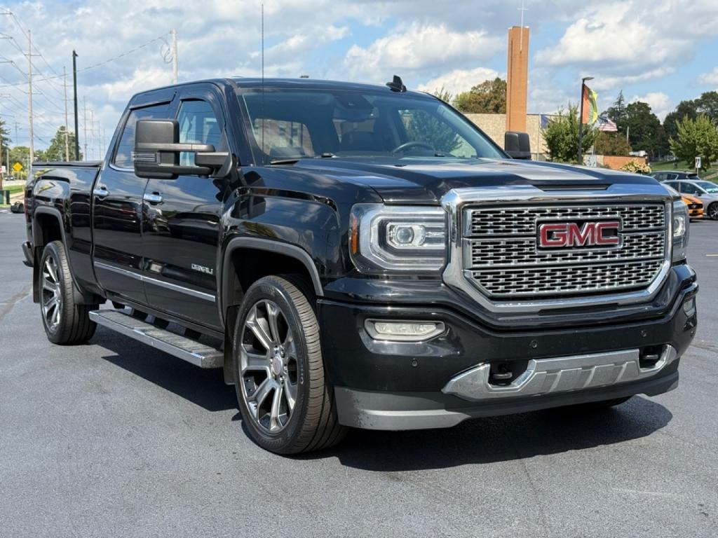 used 2018 GMC Sierra 1500 car, priced at $32,800