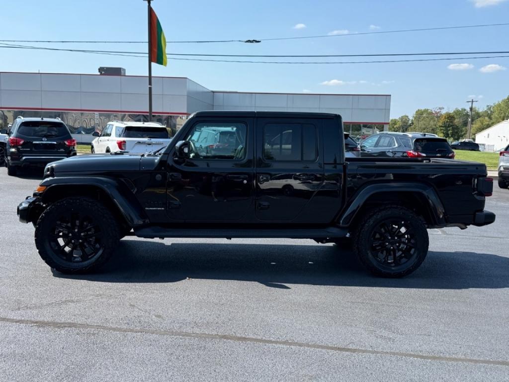 used 2023 Jeep Gladiator car, priced at $34,355