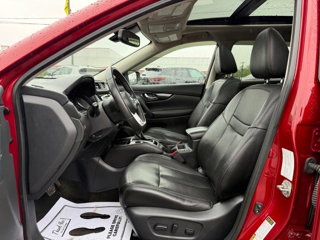 used 2019 Nissan Rogue car, priced at $18,700