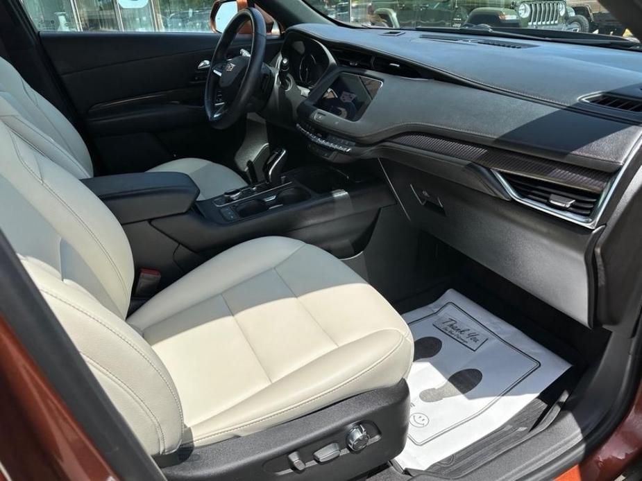 used 2020 Cadillac XT4 car, priced at $29,995