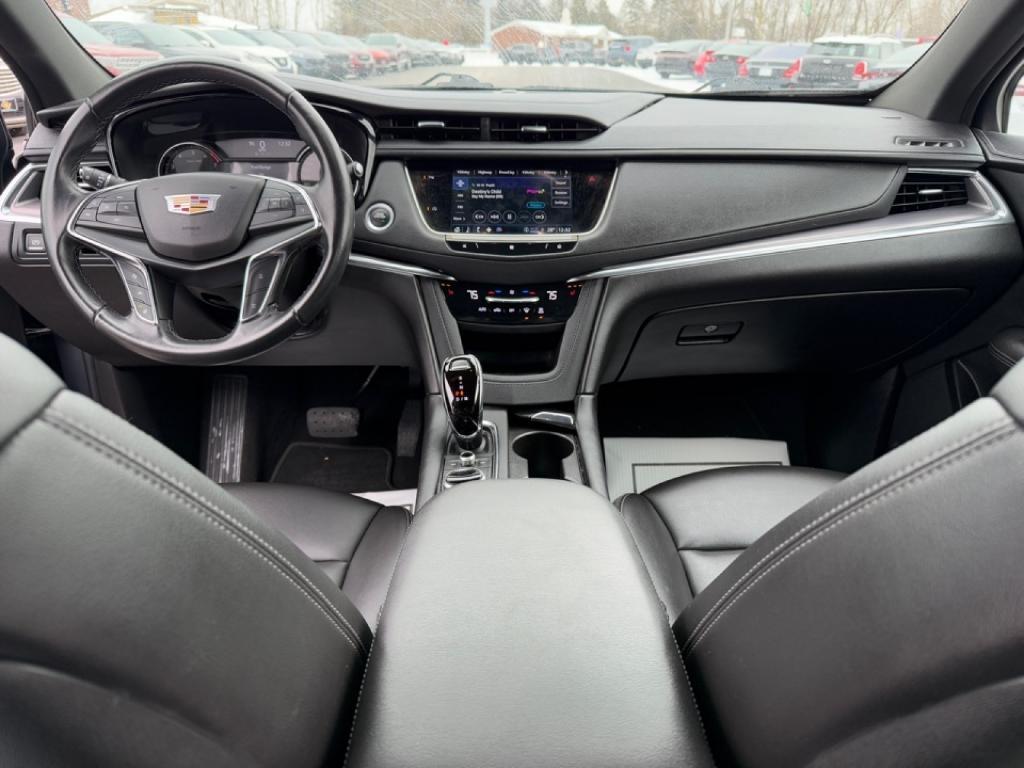 used 2021 Cadillac XT5 car, priced at $25,988