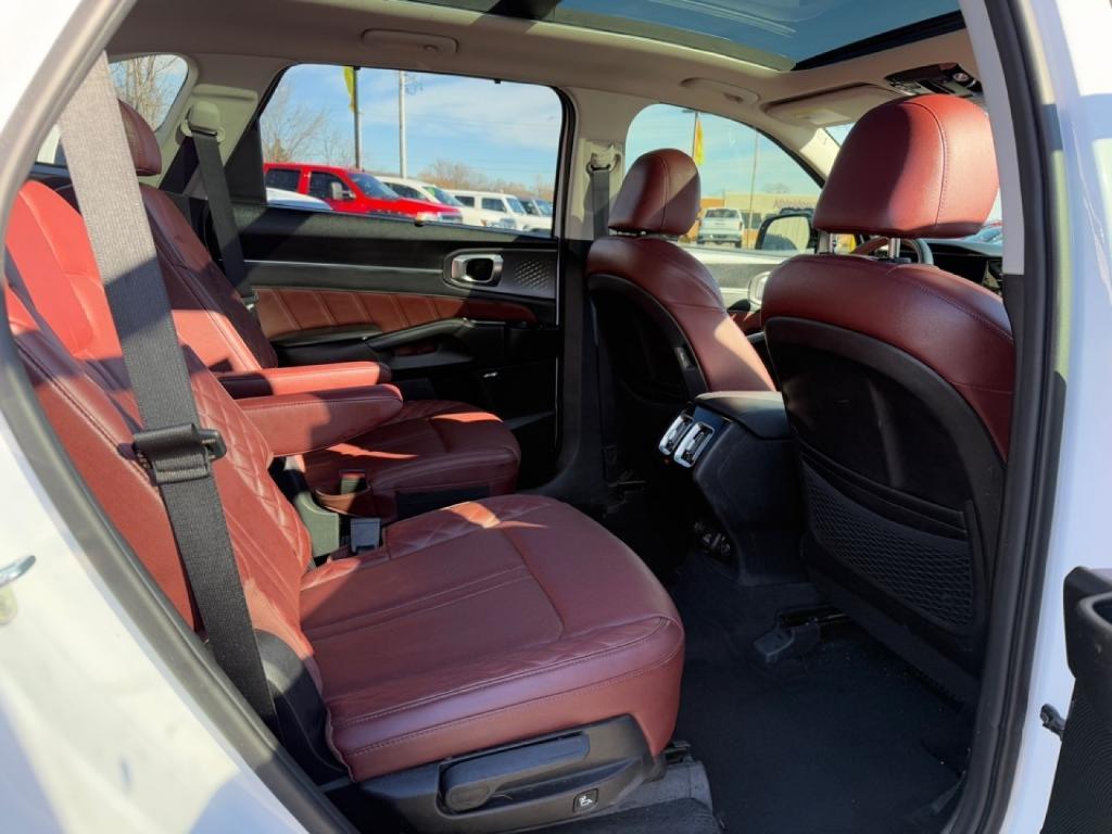 used 2022 Kia Sorento car, priced at $32,520