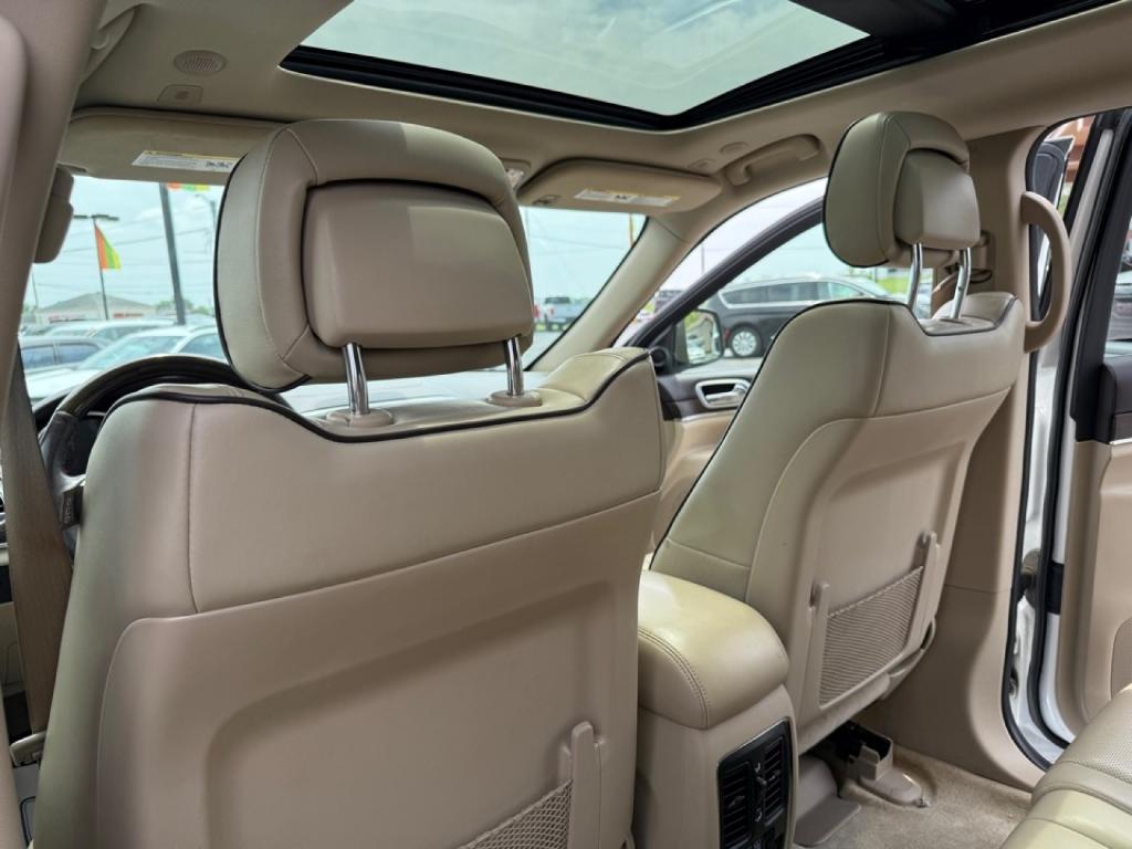 used 2018 Jeep Grand Cherokee car, priced at $21,388