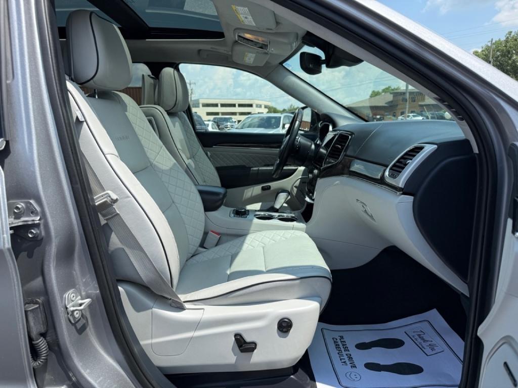 used 2021 Jeep Grand Cherokee car, priced at $35,988