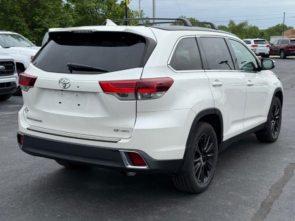 used 2019 Toyota Highlander car, priced at $25,780