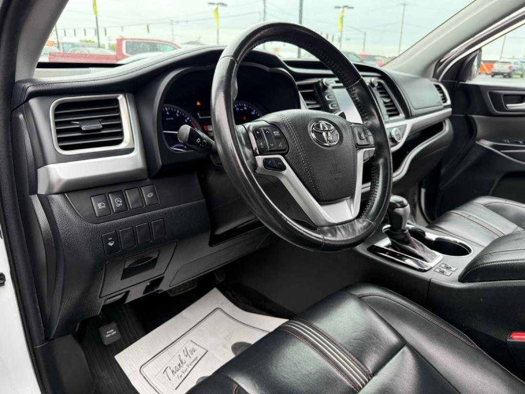 used 2019 Toyota Highlander car, priced at $25,780