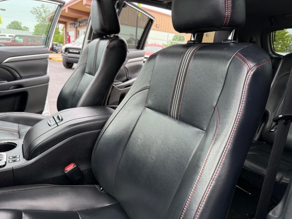 used 2019 Toyota Highlander car, priced at $25,780