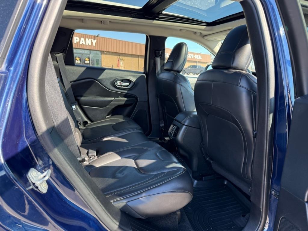 used 2015 Jeep Cherokee car, priced at $14,692