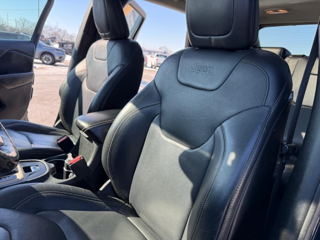 used 2015 Jeep Cherokee car, priced at $14,692