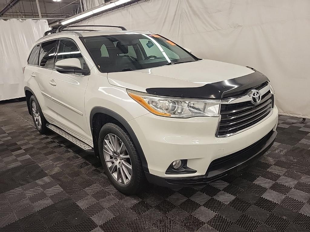 used 2014 Toyota Highlander car, priced at $17,480