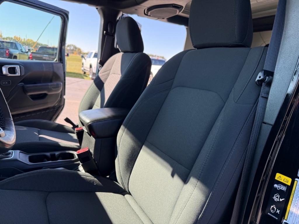 used 2021 Jeep Wrangler Unlimited car, priced at $32,495