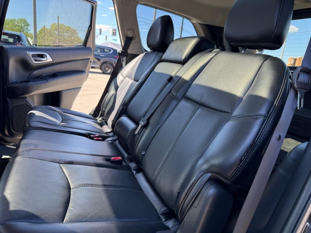 used 2020 Nissan Pathfinder car, priced at $23,625