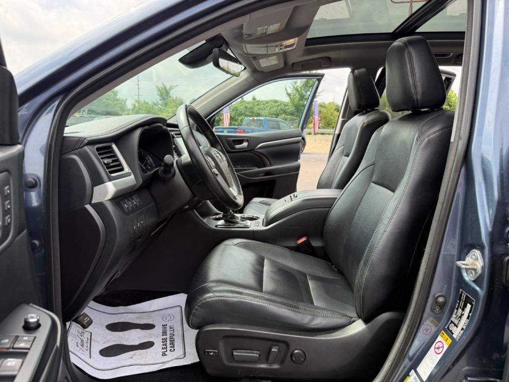 used 2018 Toyota Highlander car, priced at $23,955